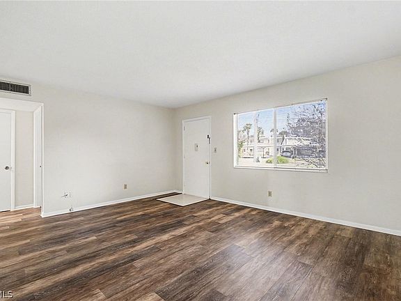 5th image of 349 Joel Blvd APT 101