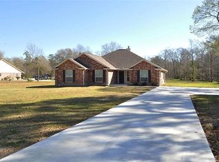 18 Davidson Ln, Huffman, TX 77336