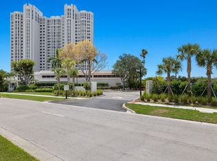 6849 Grenadier Blvd APT 201, Naples, FL 34108