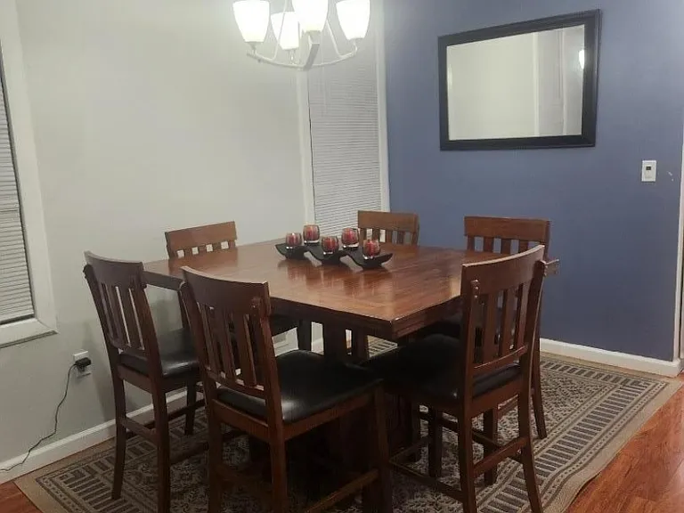 342 Rosehill Pl — Photo 3
