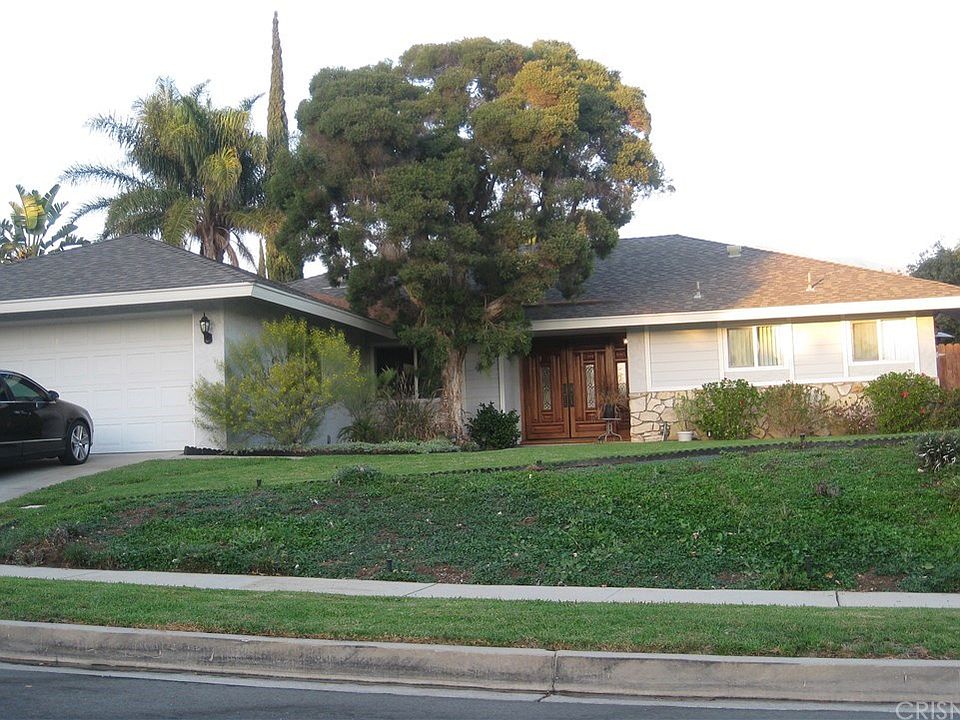 1st image of 13524 Fellows Ave