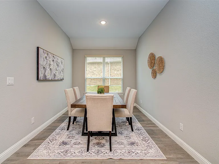 19029 Villa Ln — Photo 9