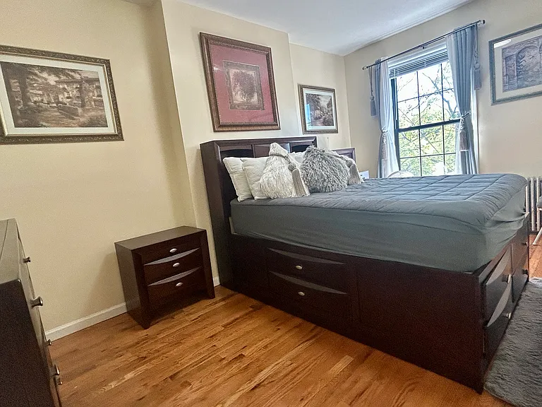 844 Hancock St #2 — Photo 8