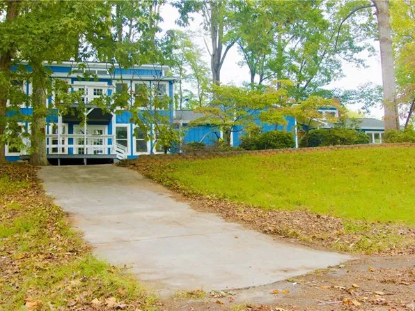 204 & 208 Horseshoe Bnd, Winston Salem, NC 27101