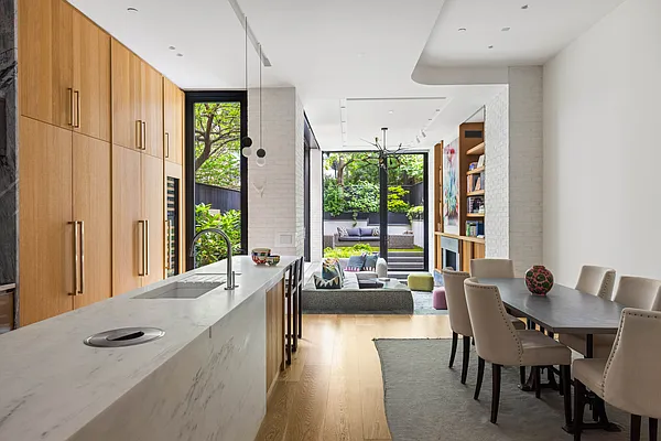 Sold by Compass | media 1