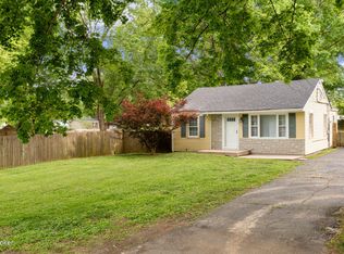 7802 Edna M Rd, Louisville, KY 40258