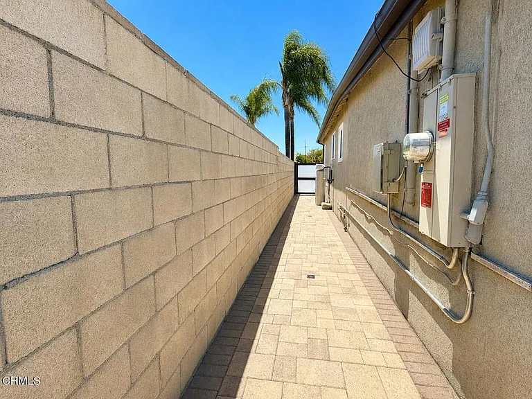 7330 Satsuma Ave — Photo 31