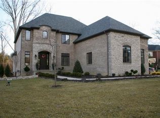 468 Kennebunk Dr, Oakland, MI 48306