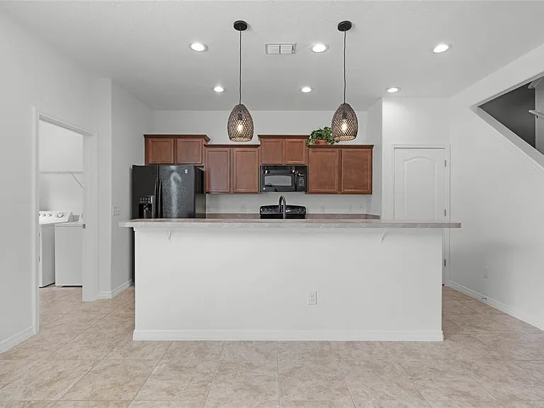 5440 New Independence Pkwy — Photo 5