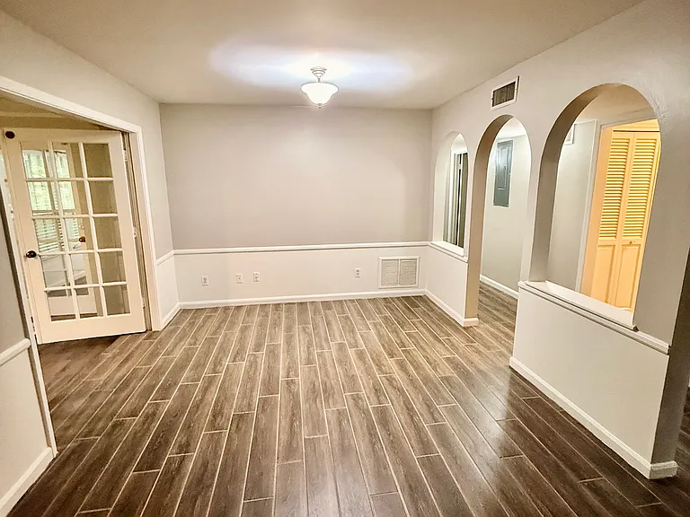 82 La Rue Pl NW — Photo 6