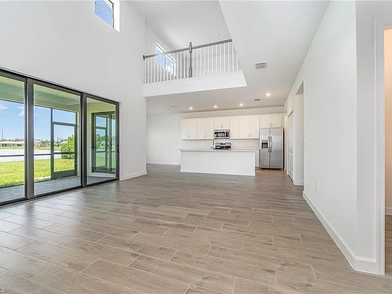 10849 Timber Creek Dr — Photo 6