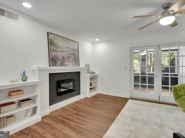 79 Montre Sq NW #C, Atlanta, GA 30327