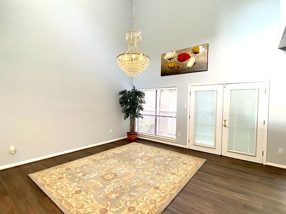 3rd image of 2555 Bering Dr