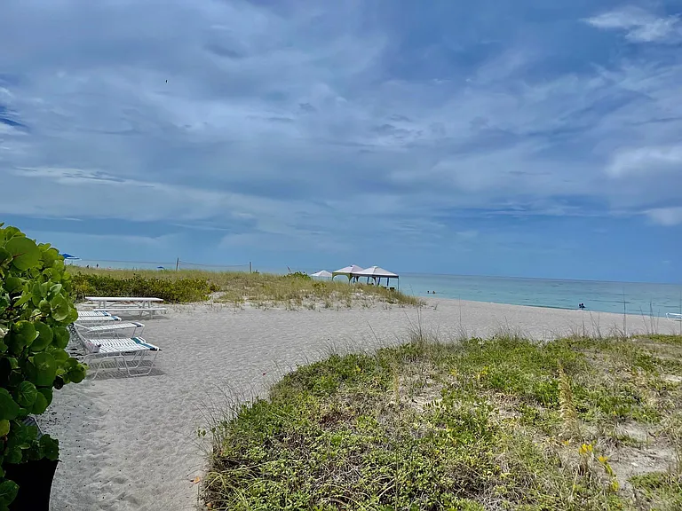 2675 Gulf Of Mexico Dr #302 — Photo 21
