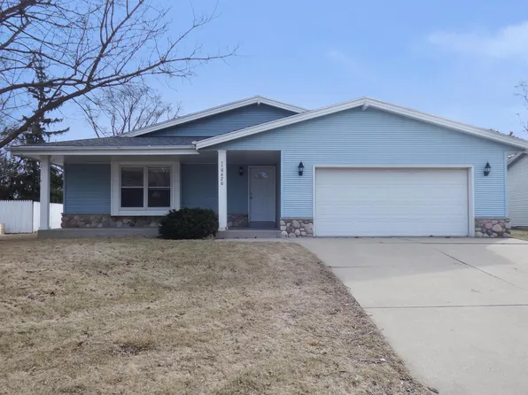 10620 South Richard ROAD, Oak Creek, WI 53154