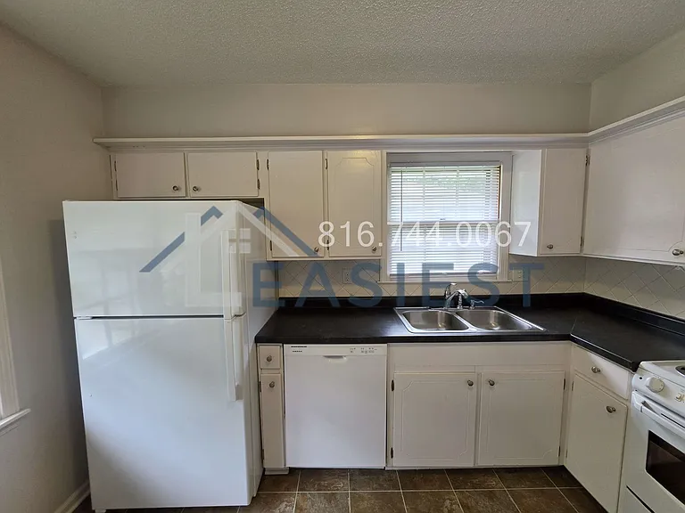 1005 NW Range St — Photo 6