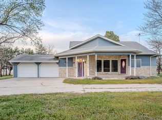 1250 14th Rd, Clay Center, KS 67432