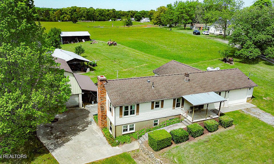 1st image of 3315 Pineview Rd