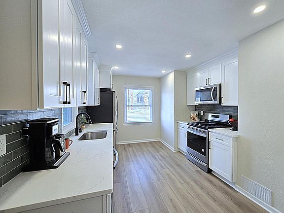 3rd image of 2546 South 13th STREET