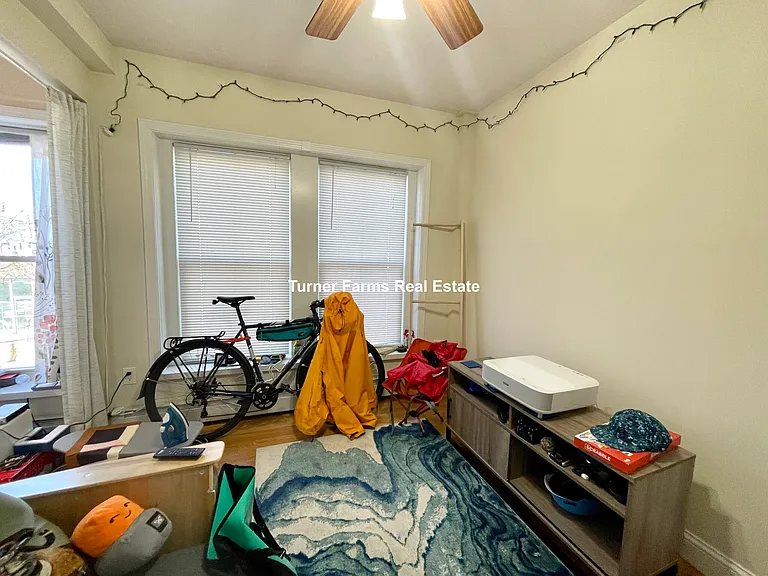 1054-1056 Cambridge St #2F — Photo 10