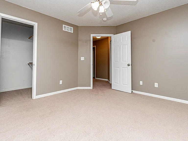 823 Whitetail Ct — Photo 22