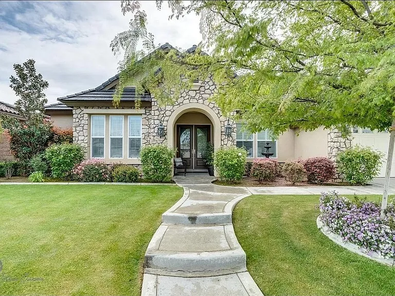13103 Plumas Wood Ln — Photo 1