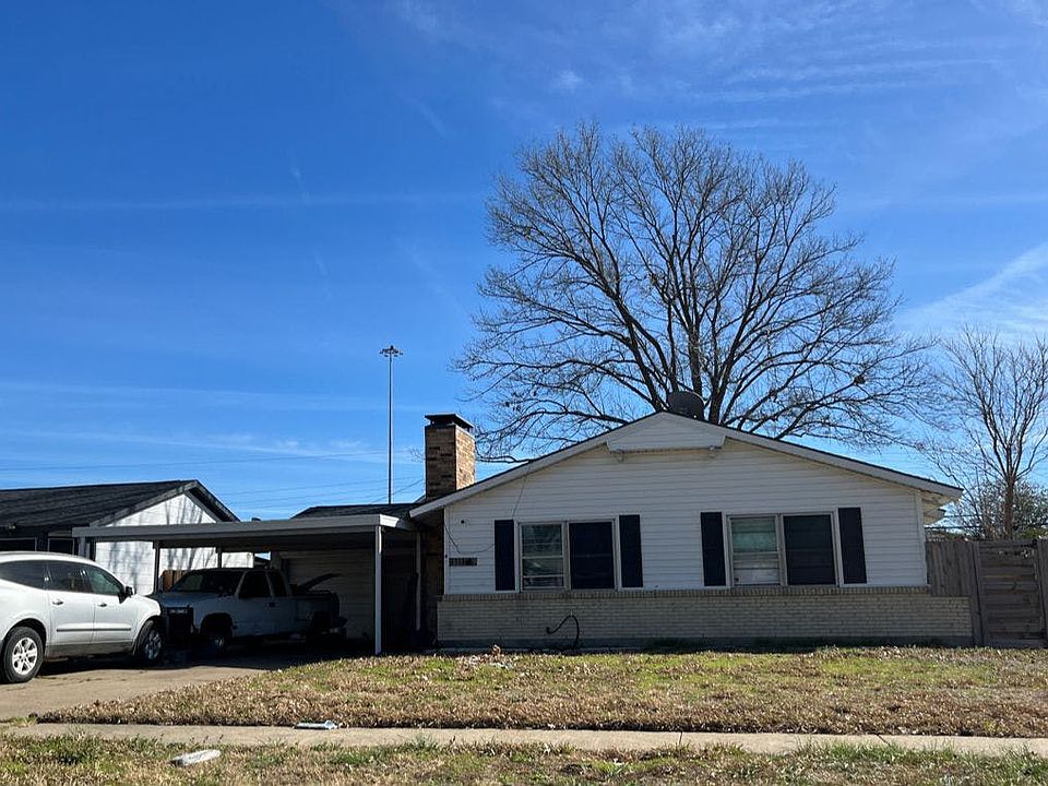 1st image of 2728 Rosewood Dr