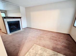 1820 Groveland St #17, Lincoln, NE 68521