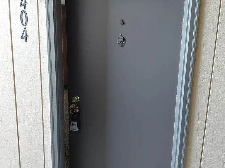 East Terrace Apts — Photo 5