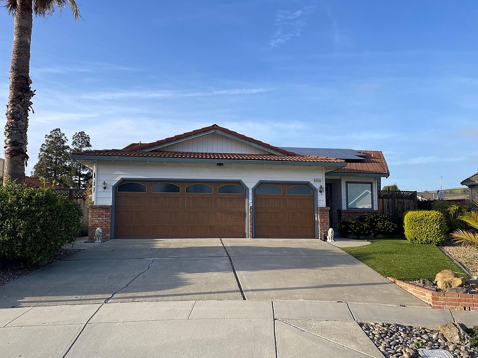 1st image of 48856 Chardonnay Ct