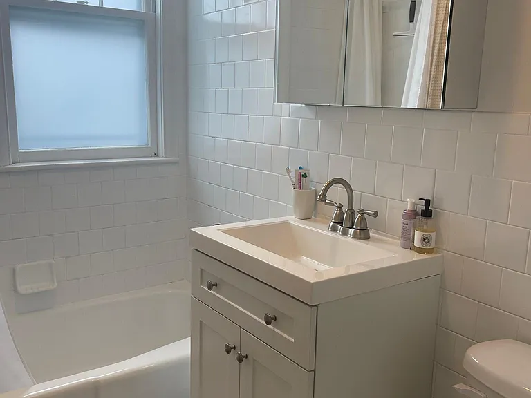 23 Essex St #2 — Photo 14