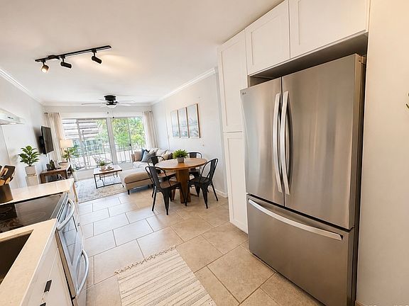 4th image of 222 Kaiulani Ave APT 502