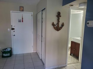 200 172nd St APT 201, Sunny Isles Beach, FL 33160