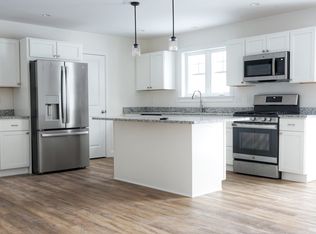 13 Intrepid St, Brunswick, ME 04011