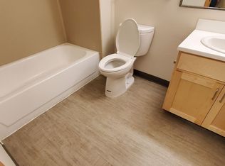 Boylston-Howell, Seattle, WA 98122