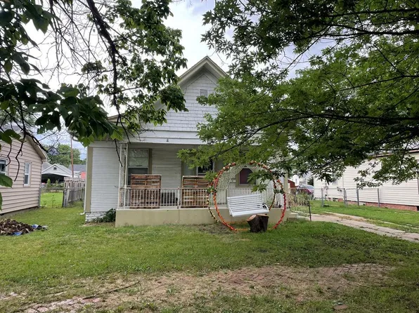 808 W 6th St, Coffeyville, KS 67337