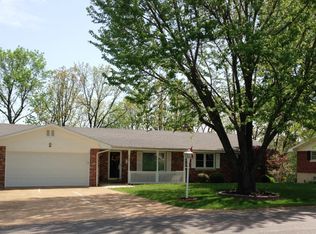 114 N Linnwood Dr, Linn, MO 65051