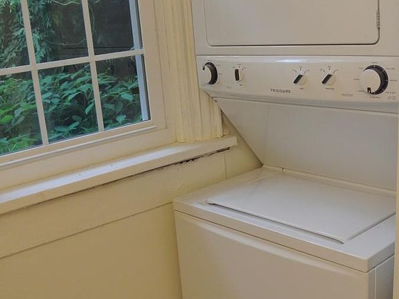 Stackable washer and dryer