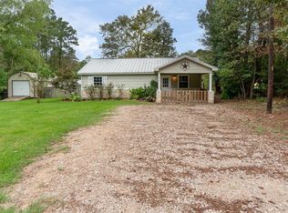 810 Cherokee Dr, Montgomery, TX 77316