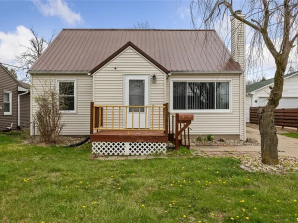 1114 28th St SE, Cedar Rapids, IA 52403