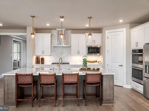 5th image of 3100 Brazier Ln