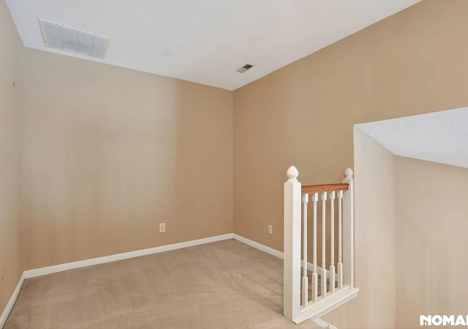 Charming 3BR Condo in Indianapolis — Photo 3