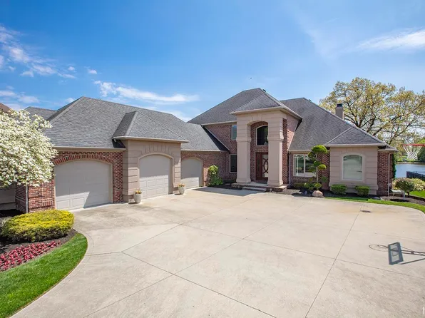 23114 Greenleaf Blvd, Elkhart, IN 46514
