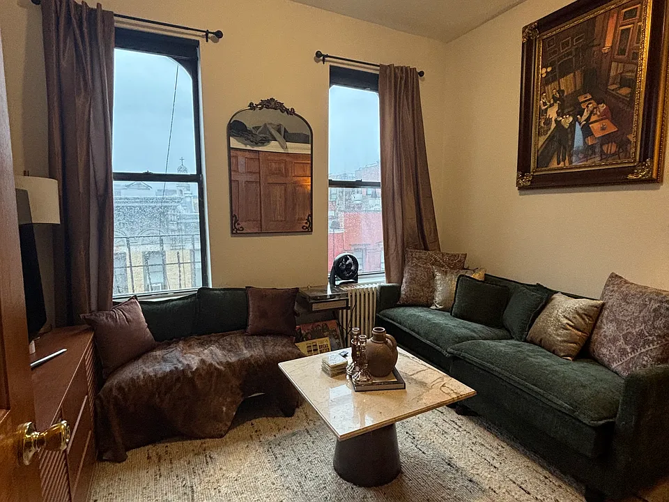 104 Macdougal St #21