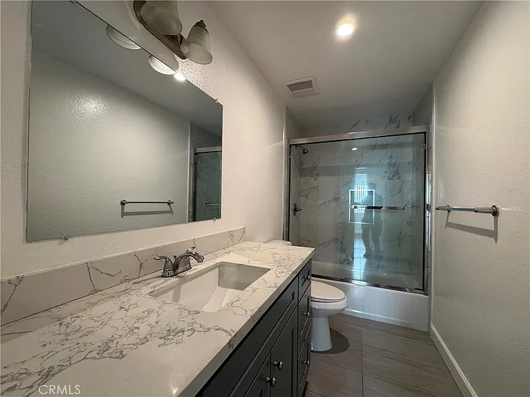 21200 Fibre Ct — Photo 20