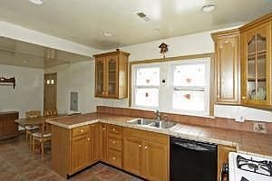 2nd image of 24 E Palmer Ave