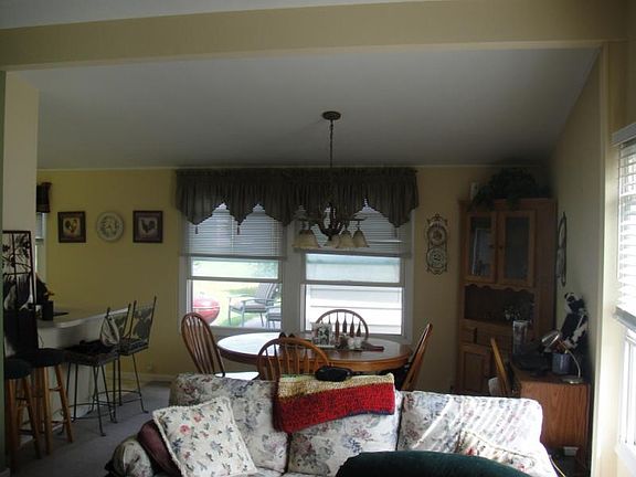 4th image of 10425 S Carolina St