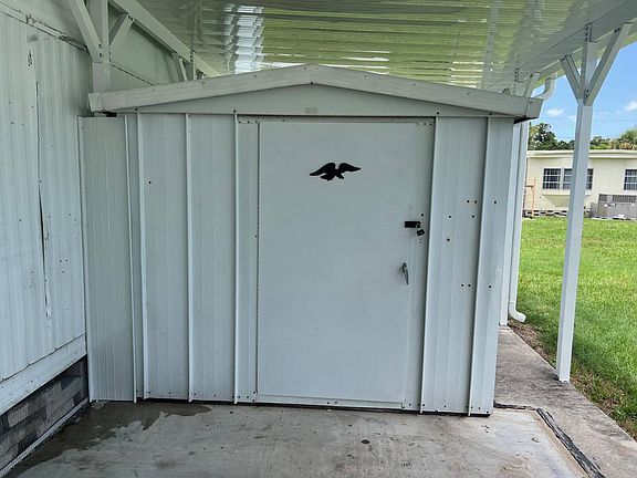 4th image of 12651 Seminole Blvd Lot 27
