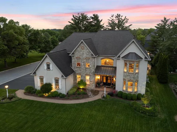 708 Goose Neck Dr, Lititz, PA 17543