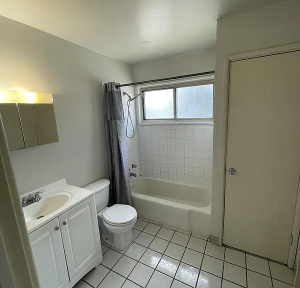 495 E End Ave — Photo 7